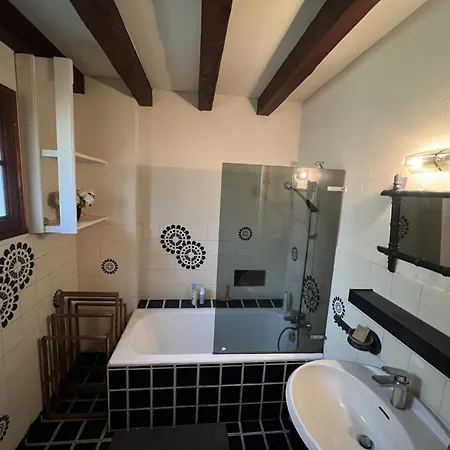 Maison Longarisse Nyaraló *